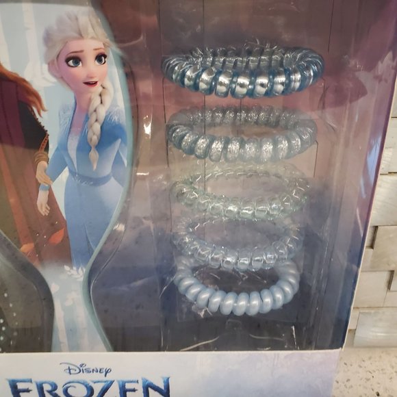 Disney Accessories Disney Frozen Wet Brush Set Poshmark